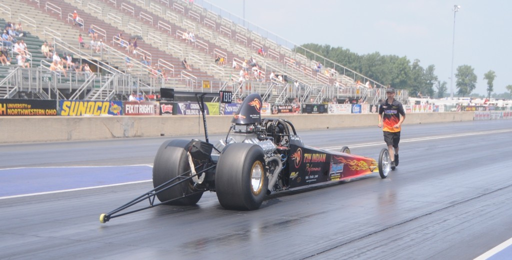 Jeff Kauffman backing up the TIP Digger in Eliminations KRE Quick 16 Norwalk 2014